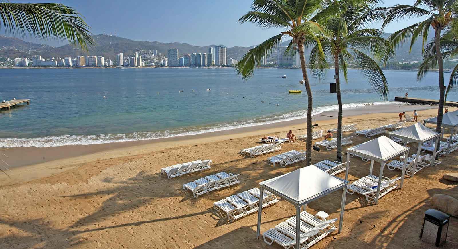 Ritz Acapulco All Inclusive 外观 照片 View of the beach