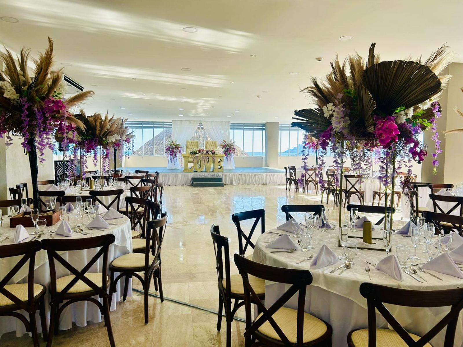 Ritz Acapulco All Inclusive 外观 照片 A wedding reception at the Four Seasons Hotel, Mexico City