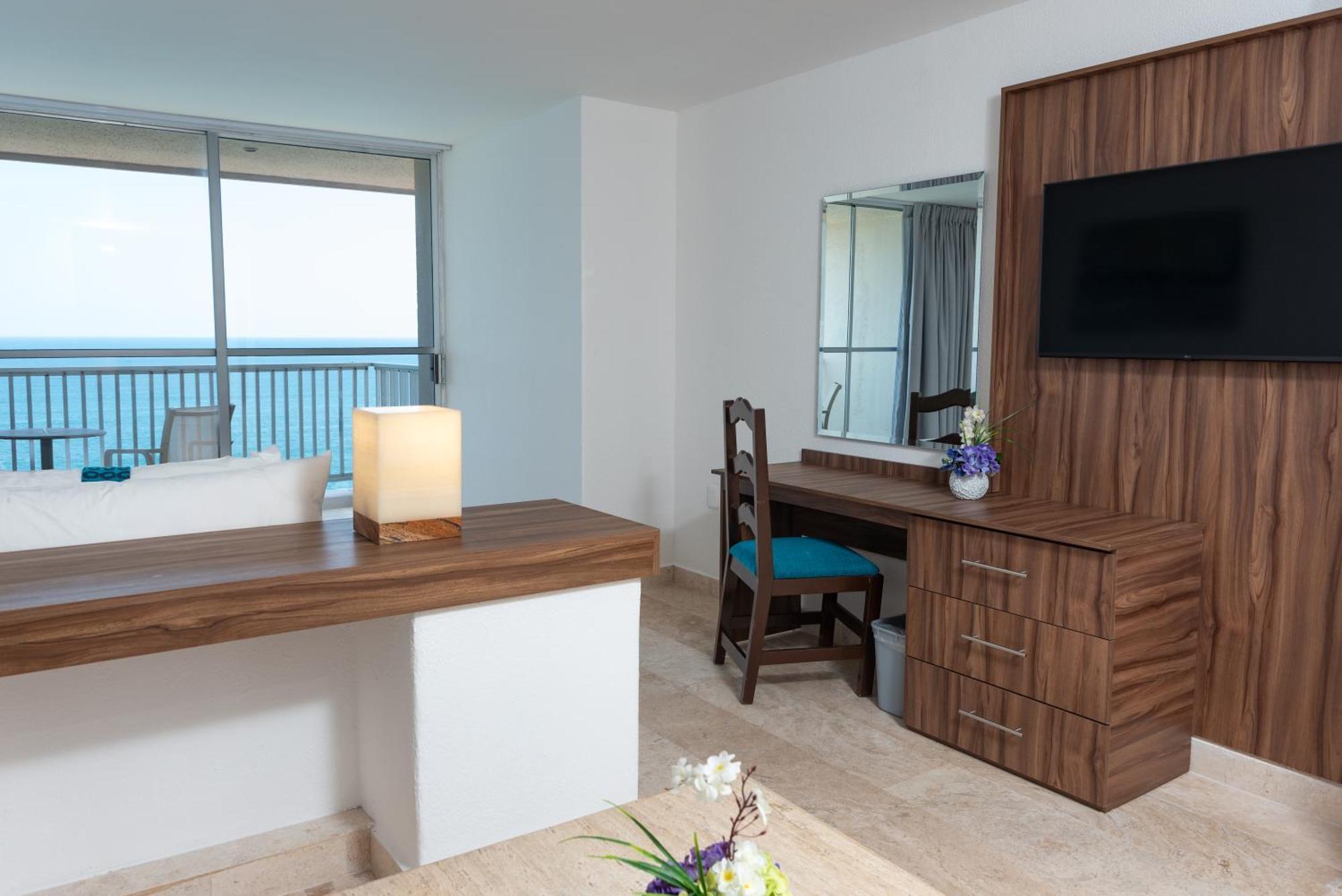 Ritz Acapulco All Inclusive 外观 照片 A room at the hotel